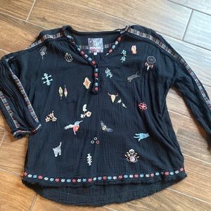 Johnny Was top size M embroidered flowy